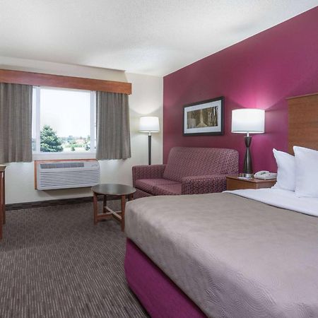 Americinn By Wyndham Baldwin Buitenkant foto