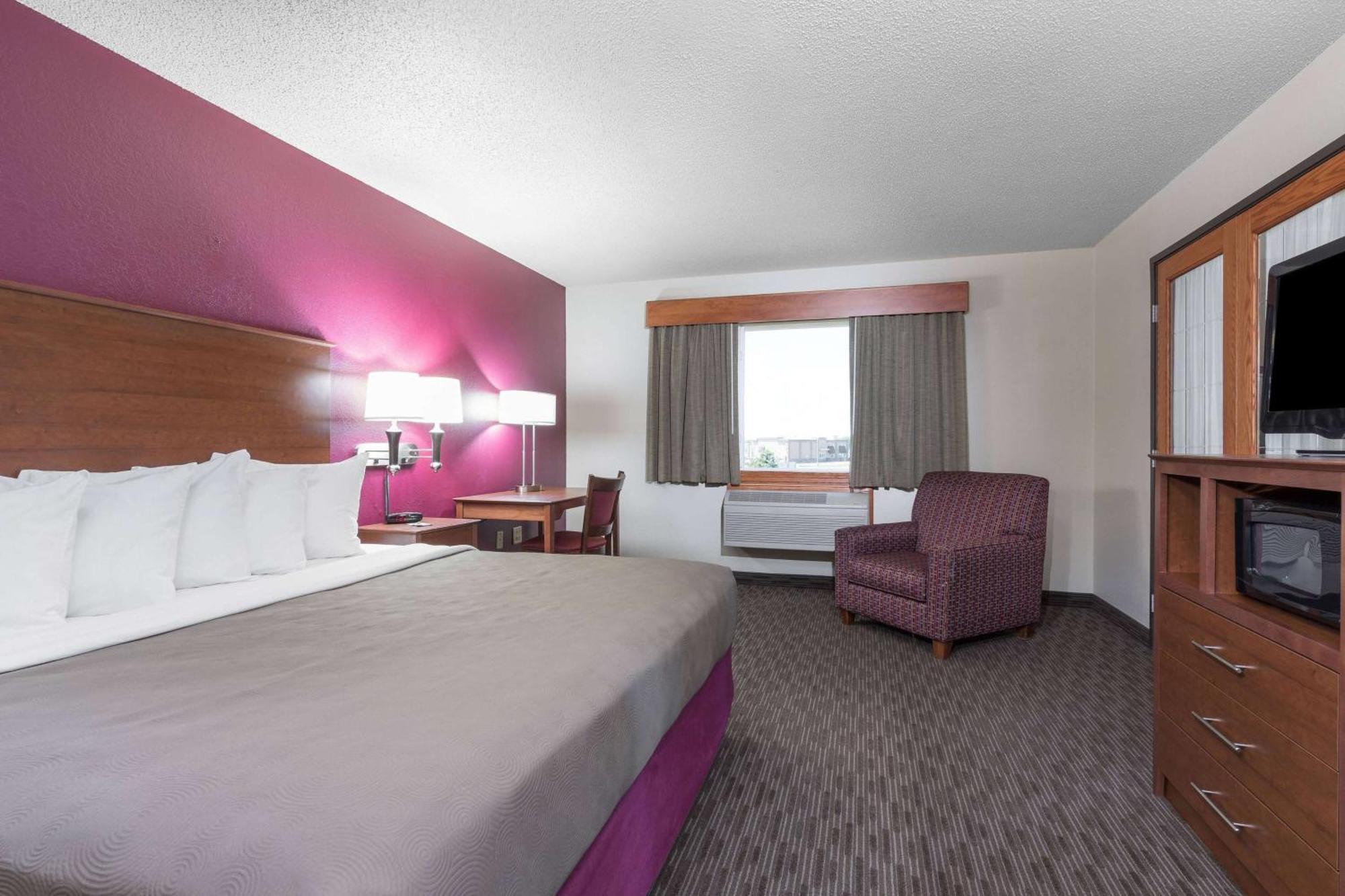 Americinn By Wyndham Baldwin Buitenkant foto