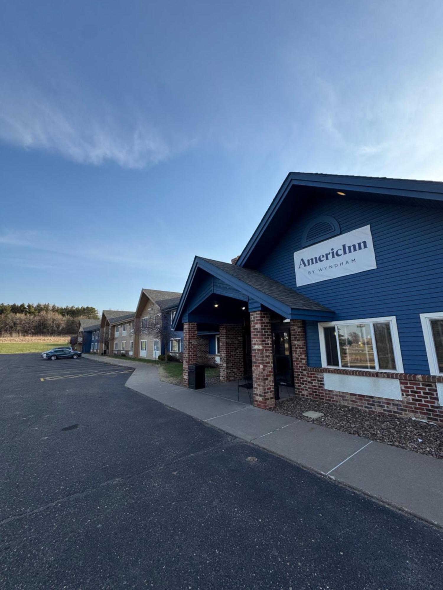 Americinn By Wyndham Baldwin Buitenkant foto