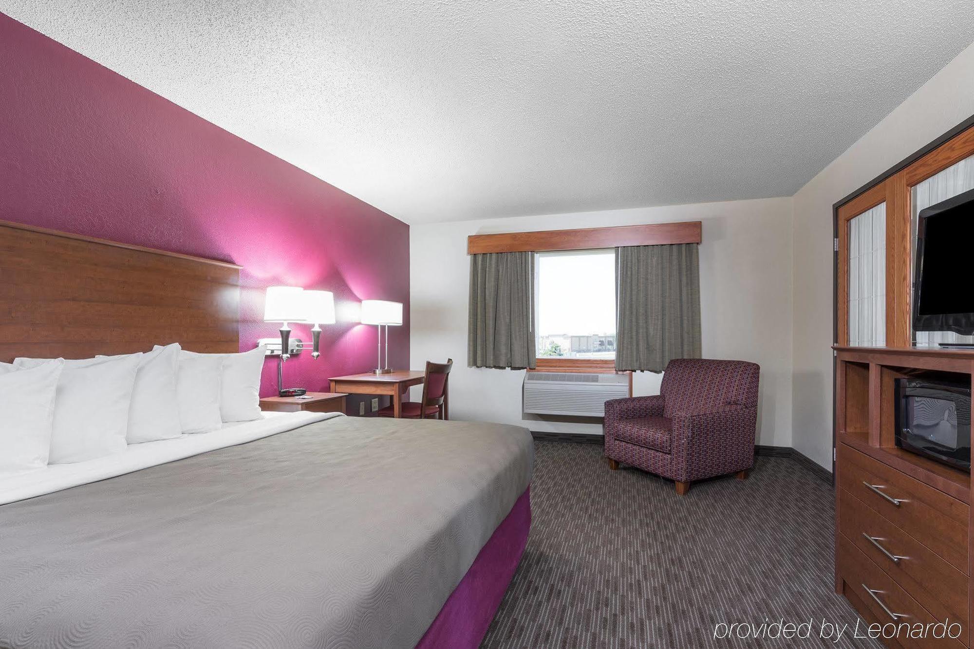Americinn By Wyndham Baldwin Buitenkant foto