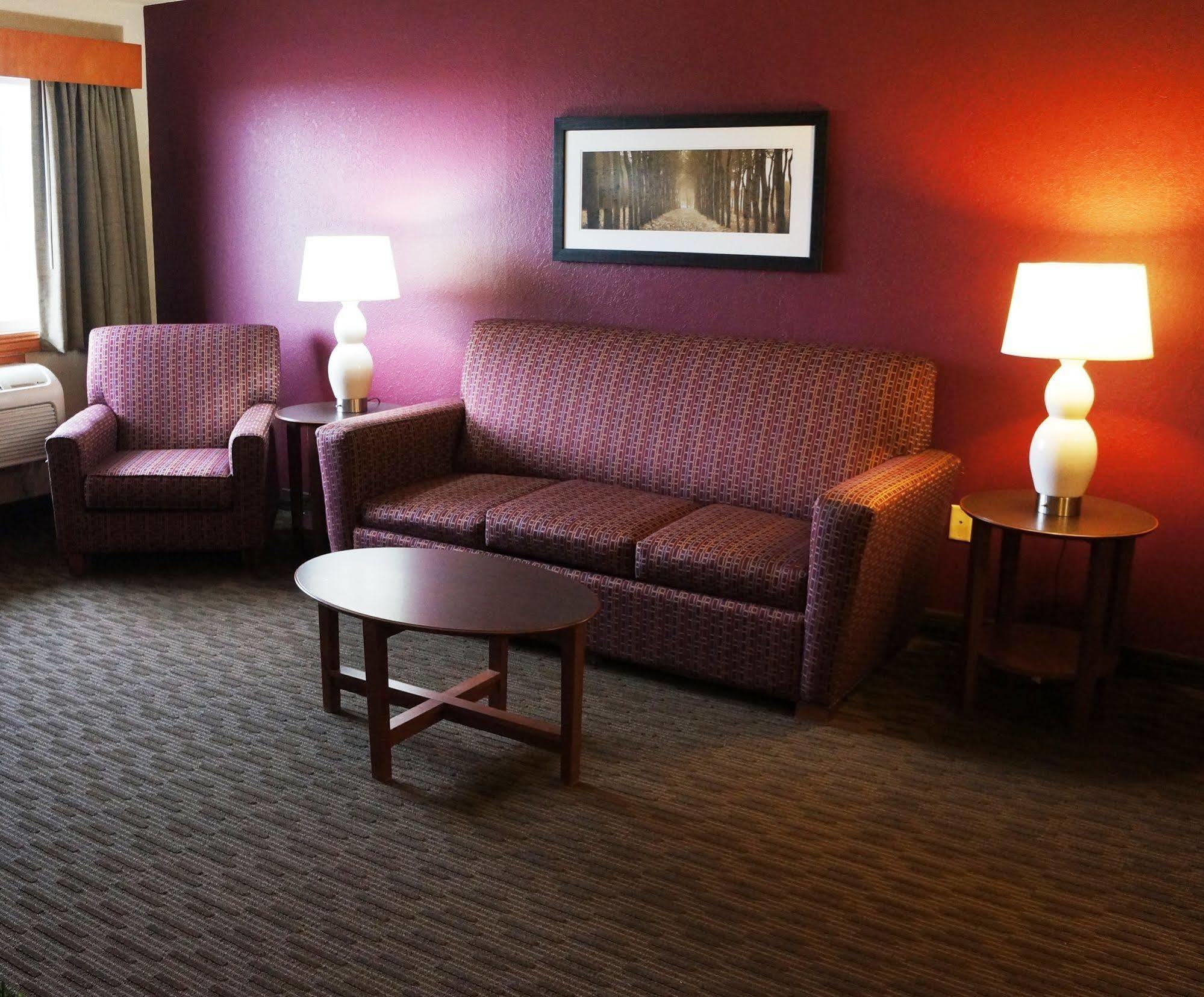 Americinn By Wyndham Baldwin Buitenkant foto